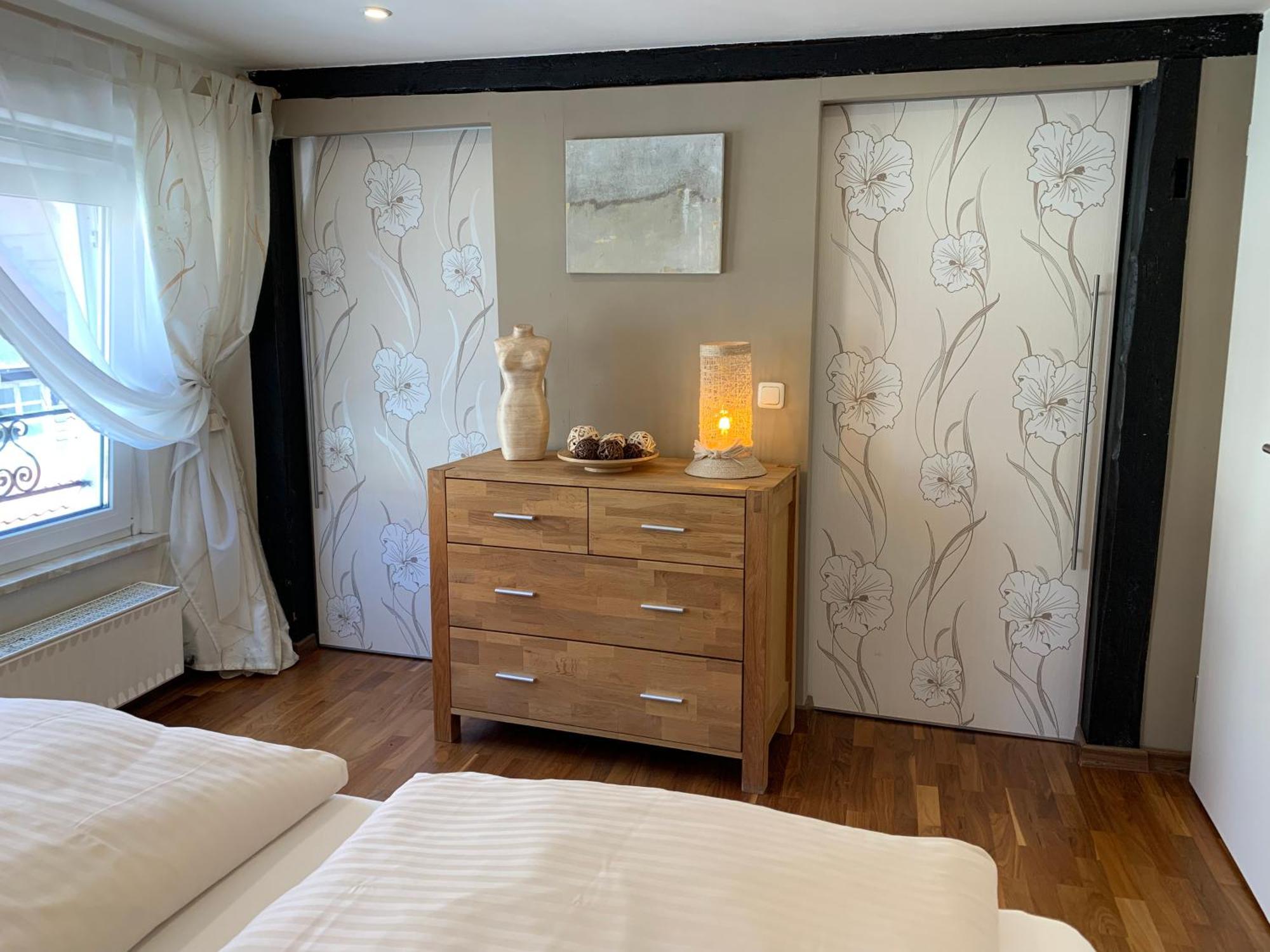 Ferienwohnung Janus Altstadt-Hameln Haus 1 Inklusive Parkplatz Mit Und Ohne Balkon 하멜른 외부 사진